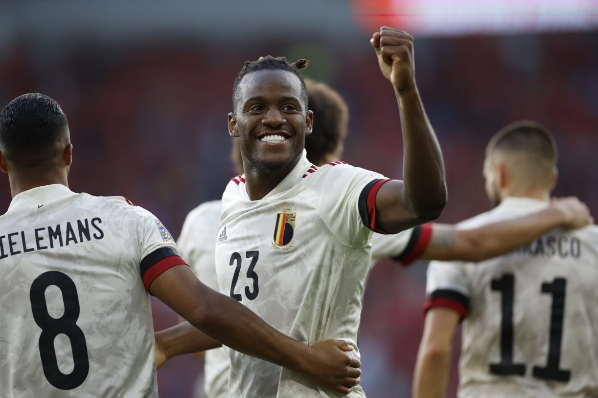Wolves make offer for Batshuayi
