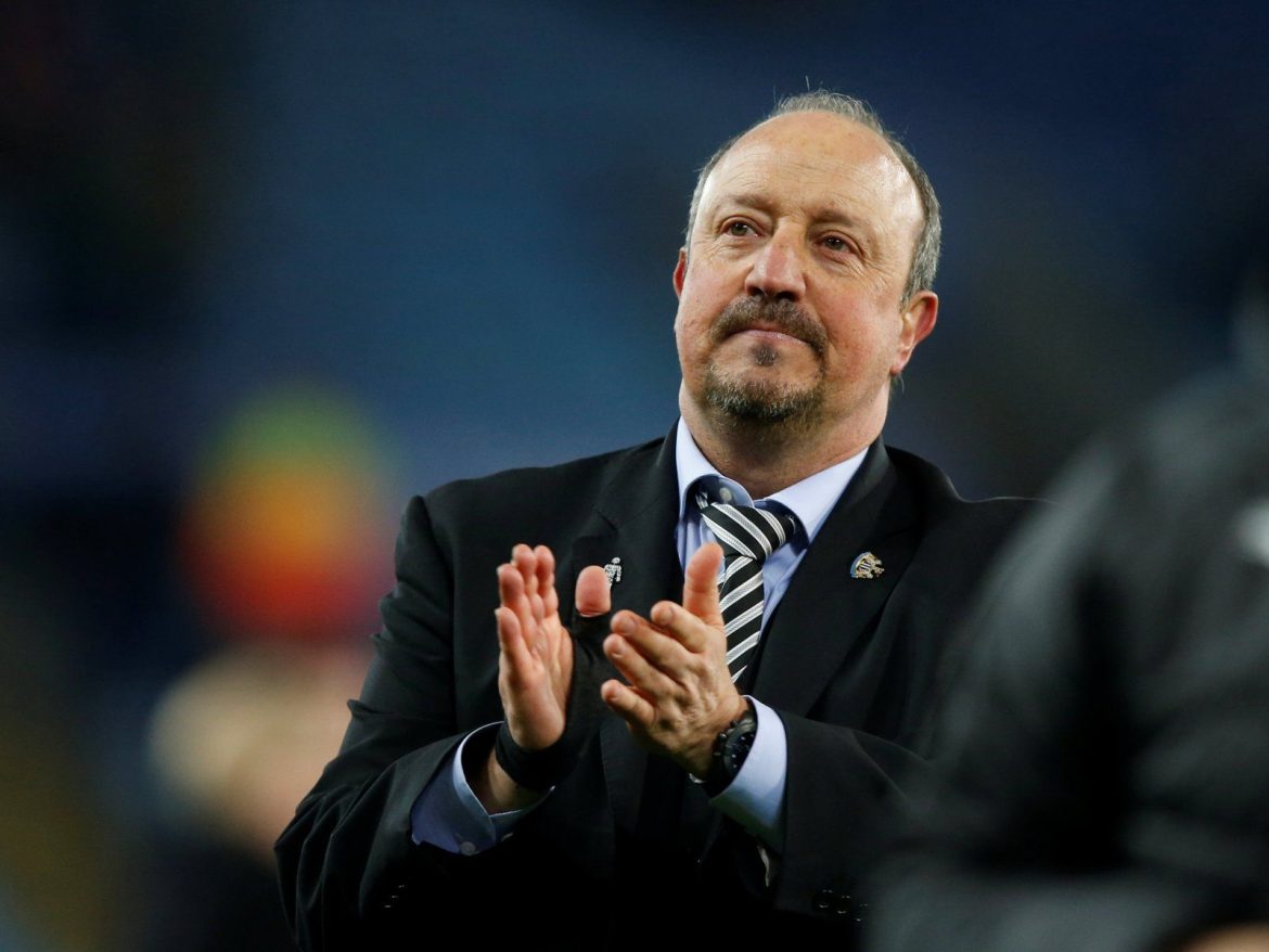 Everton fans slam Rafa over Richarlison