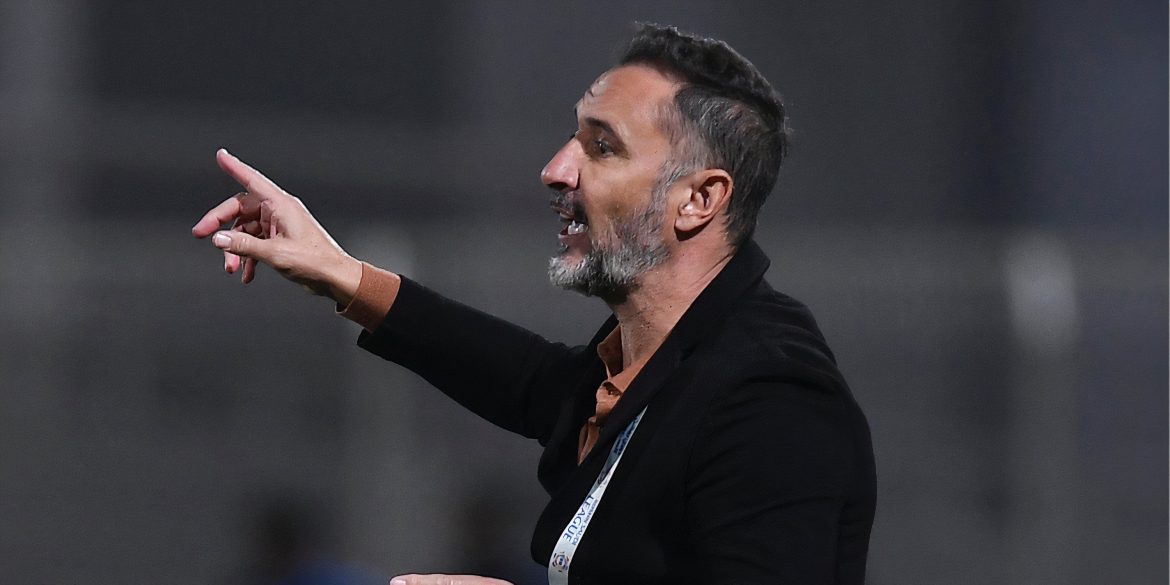 Wolves join huge race to sign "excellent" defender as £24m deadline looms